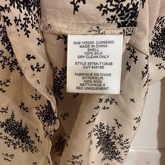 JOIE Deon B Floral Print Silk V-Neck Blouse Almond Women’s Size Small Boho City - Picture 6 of 7